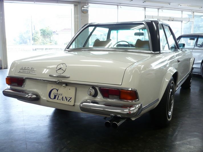 メルセデスベンツ SLクラス 280SL 各部品交換､内装等仕上げ済み 中古車 情報 | GARAGE GLANZ